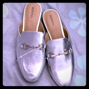 Silver shoes mules